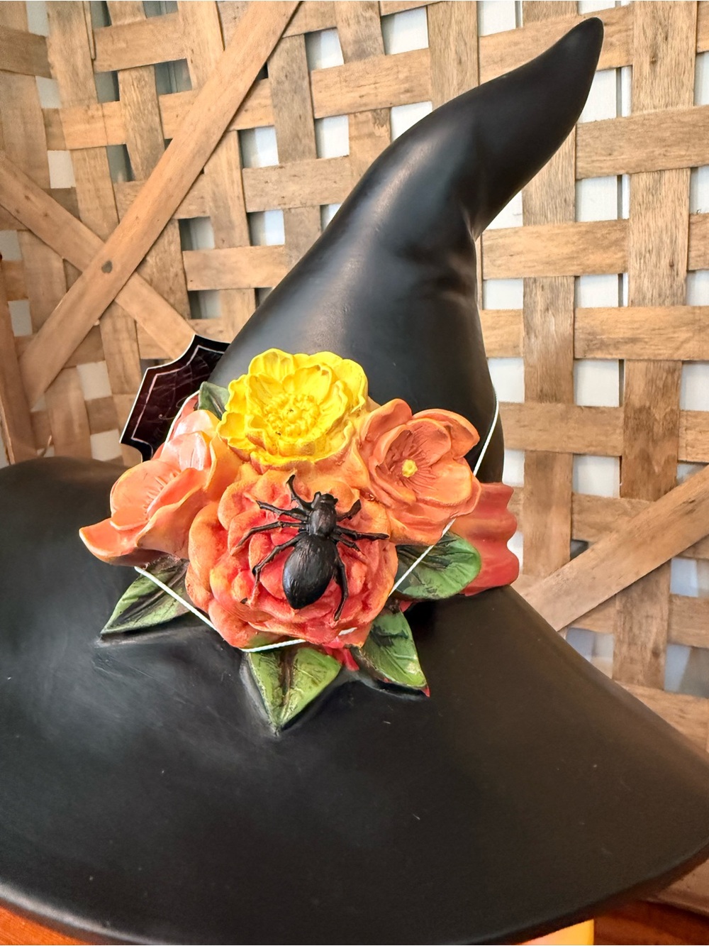 Bella Luxx Halloween
Witch Bust Figurine with Black Hat Floral Viral - Picture 3 of 6